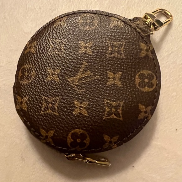 👑✅PRICE FIRM✅ AUTHENTIC Louis Vuitton Monogram Coin Pouch - Picture 3 of 17